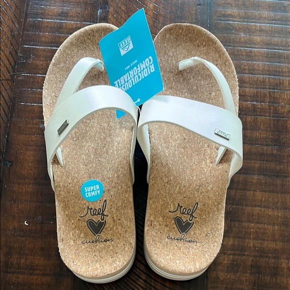 Reef Beige Cork Sandals - Picture 2 of 5